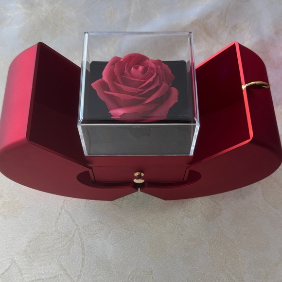 Apple Gift Box - Picture 7 of 15